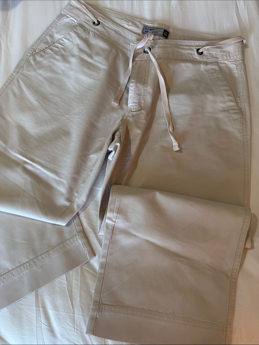 Old Navy Ladies Khaki/Stone Drawstring Chinos, Sz. 12, Inseam 24”